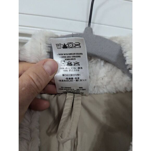 Patagonia Pelage Faux Fur Jacket women's size Small off white cream 2 button - Picture 5 of 6